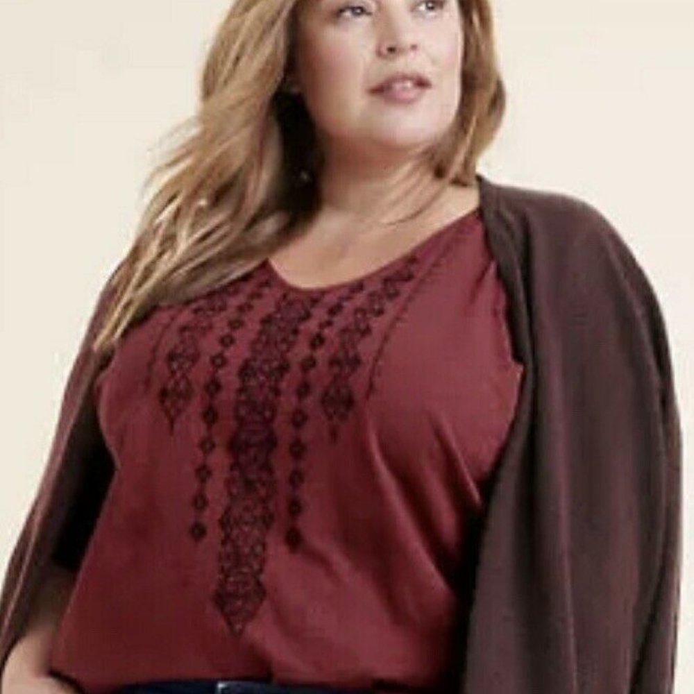 Ryllace Burgundy Embroidered Cotton Tunic